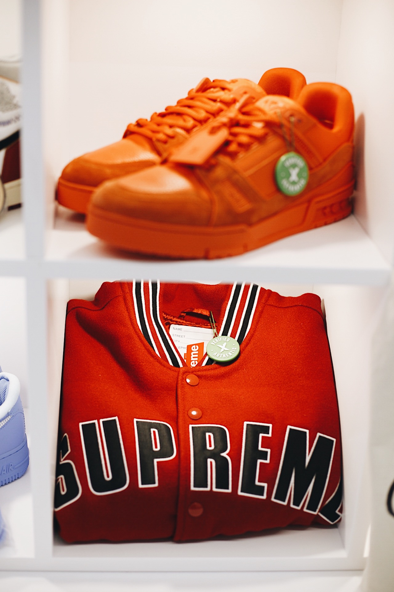 StockX Paris — product
